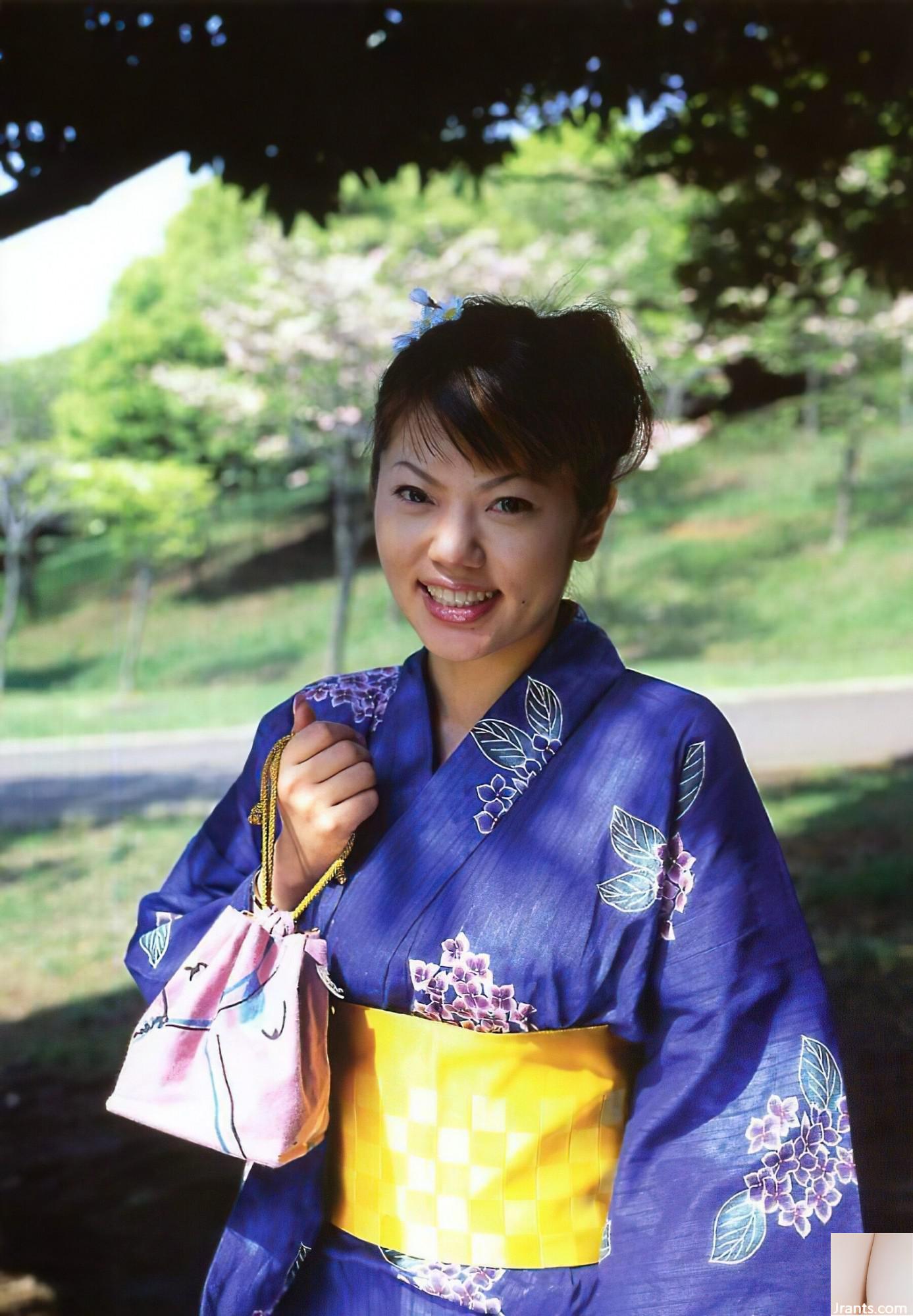 (اورابون) Fukada Ryoko (2003-07-01) (52p)