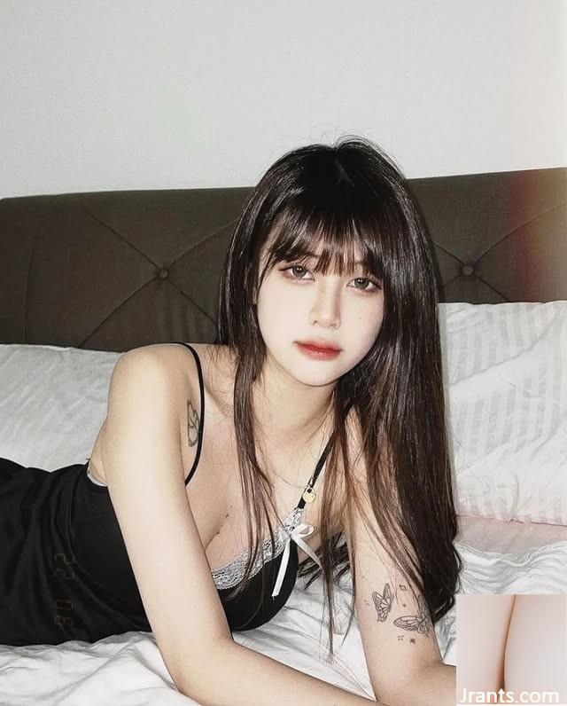 궁극적 인 피겨 곡선 &#8220;Jia 지아 Jia 지아&#8221;는 사람들이 첫눈에 사랑에 빠지게하는 마술을 가지고 있습니다 (10p)