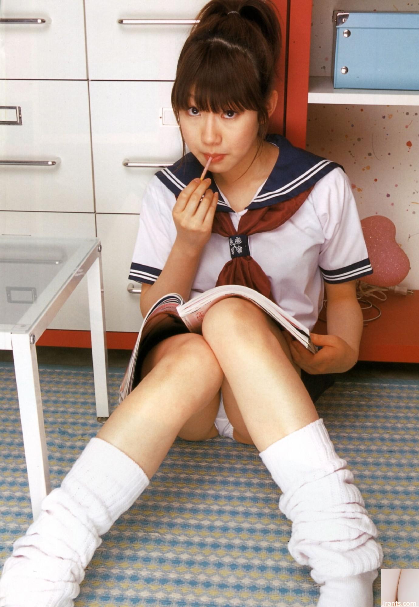 (NI-Model Set Photo) Amiri Ichinose &#8220; အထူး Chinan ခရစ်စမတ်&#8221;  (G-area) (75p)