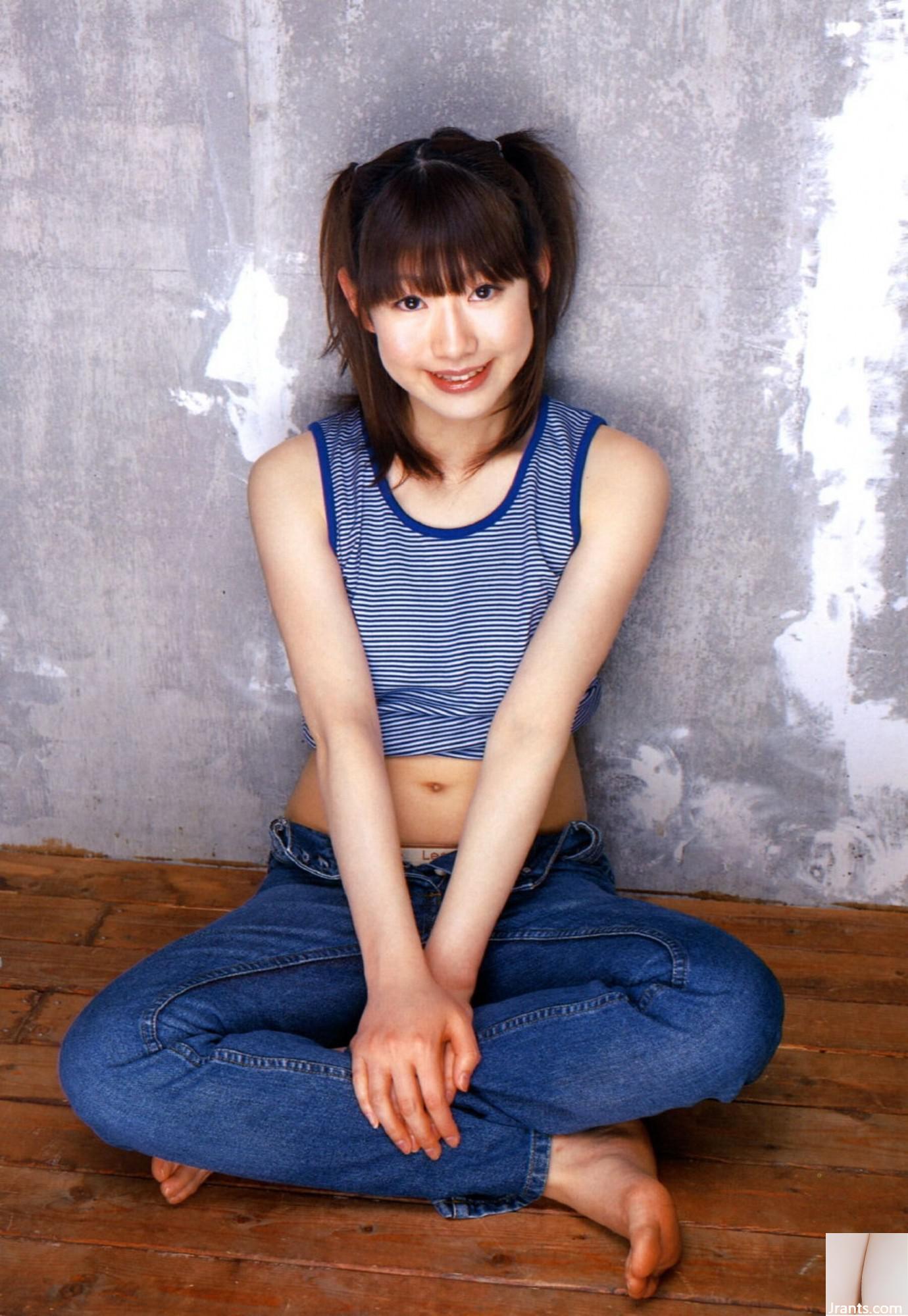 (NI-Model Set Photo) Amiri Ichinose &#8220; အထူး Chinan ခရစ်စမတ်&#8221;  (G-area) (75p)