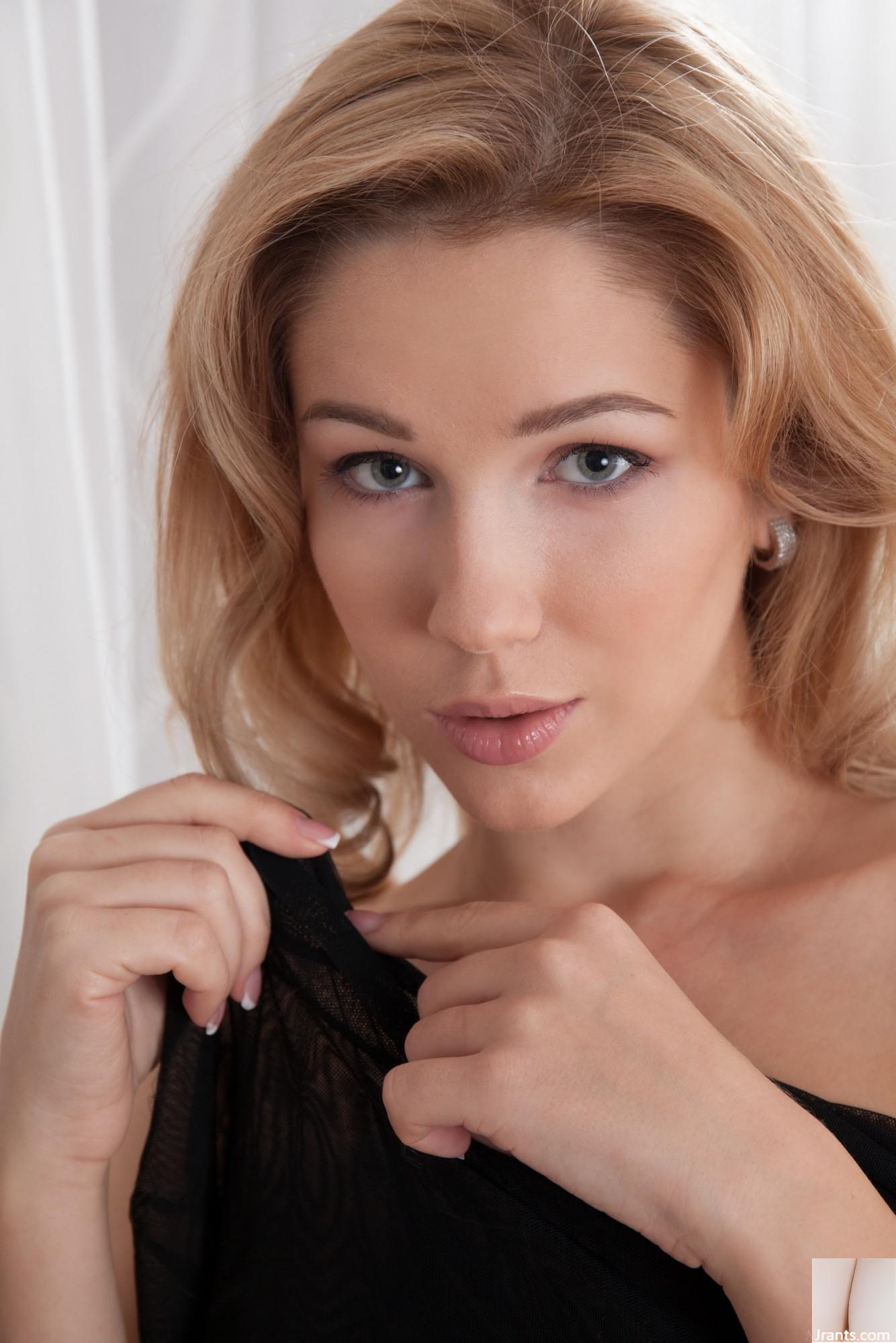 Genevieve Gandi -Rineco (111p)