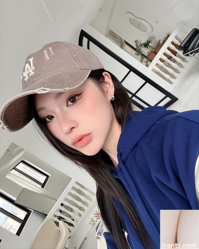 ဖက်ရှင်မော်ဒယ် &#8220; Pang Qi&#8221;  သည်အလွန်ပူလွန်းသောကြောင့်၎င်းသည်မဆင်ခြင်နိုင်ပါ (10p)