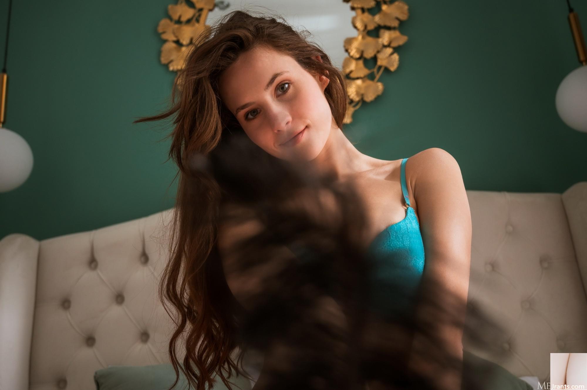 Mara Blake &#8211; Turquoise ဇာ (93p)