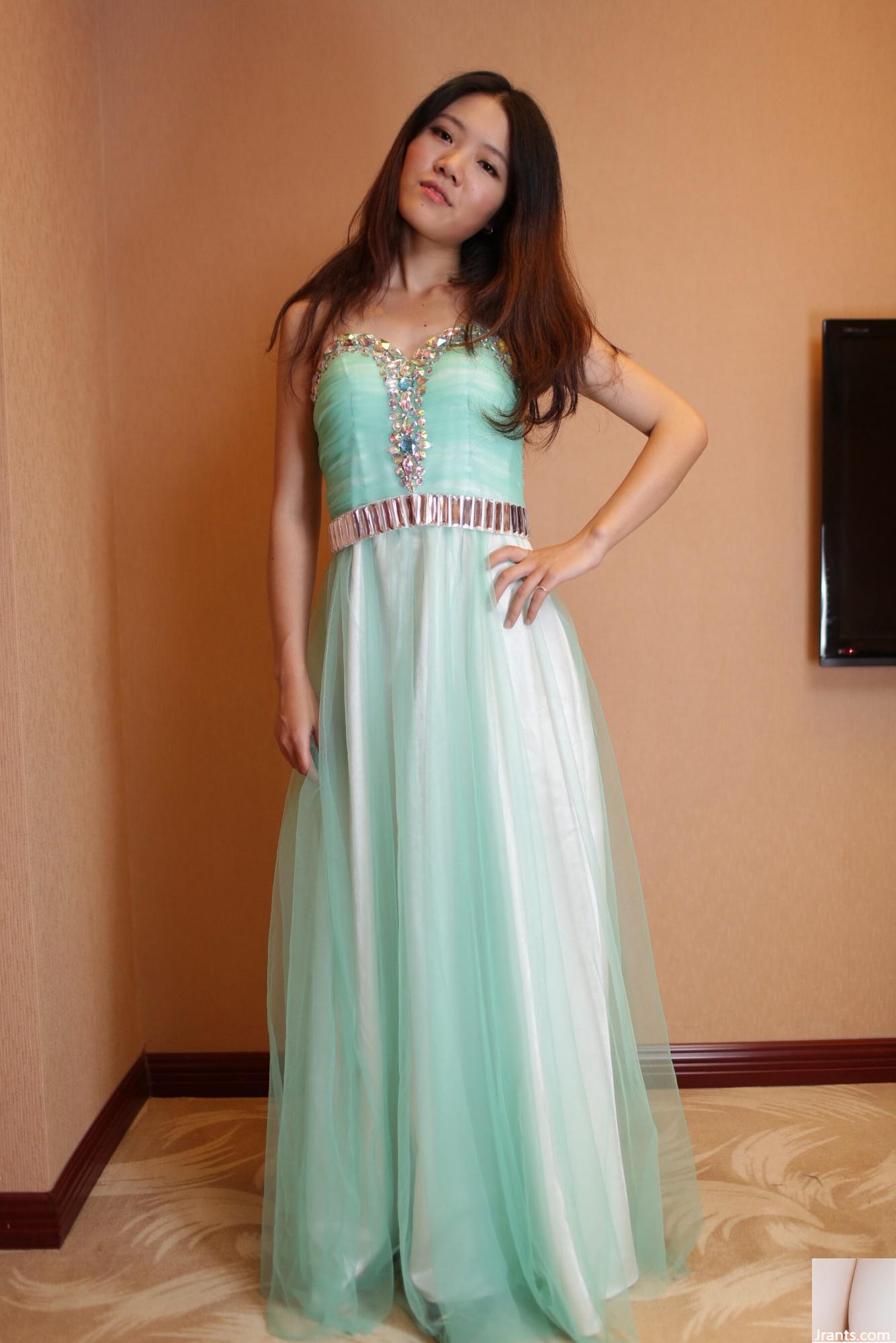 (အမျိုးသားမော်ဒယ် Set Photo) National Model Mimi Sex Body Private Photo Photo (85p)