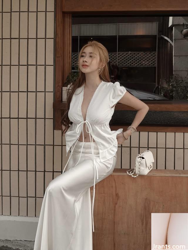 &#8220;Yan.Baby&#8221; Süper Büyük Farlar Çok Baştan Çıkarılır (11p)