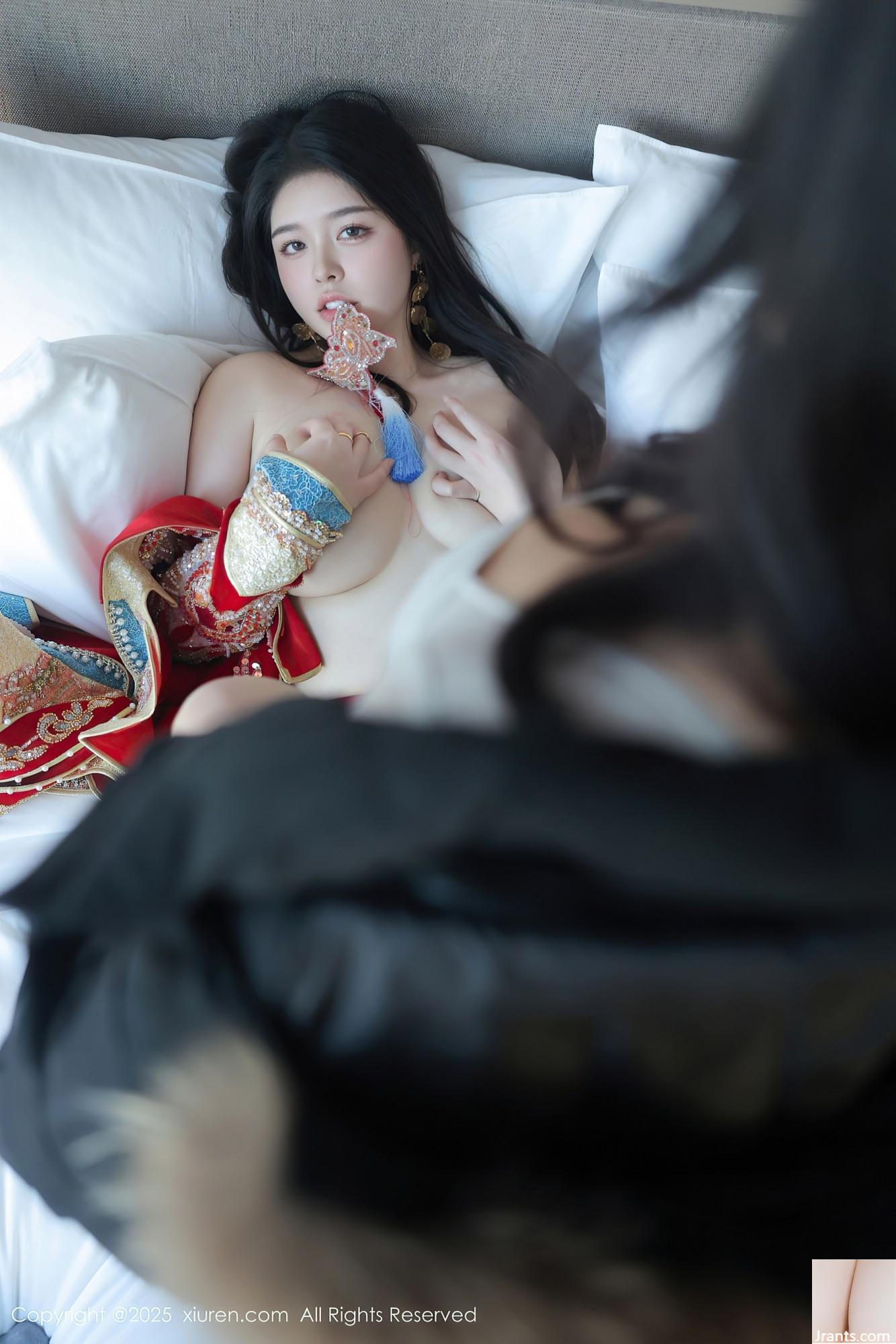 Lin Rurofan F Black Stockings နှင့်လှပသောတင်ပါး (47))
