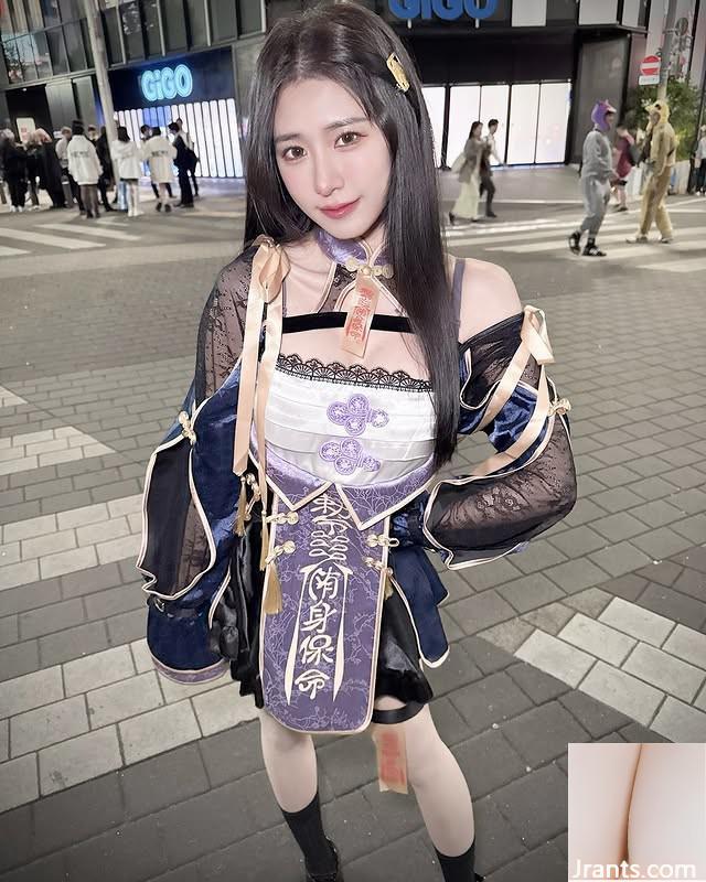 &#8220; Xiaoxiao&#8221;  ချိုမြိန်သောမျက်လုံးများသည်အလွန်ချစ်စရာကောင်းသည်။