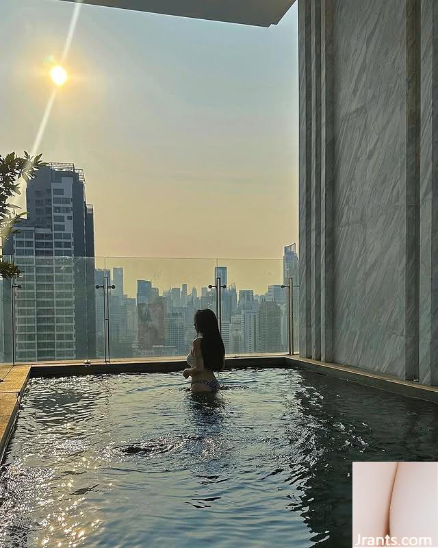 ငါ Bikini (10P) သို့ပြောင်းလဲသွားသောအခါကျွန်ုပ်၏ကိန်းဂဏန်းသည်စူပါပုံမှန်မဟုတ်သောပုံကိုသာသဘောပေါက်လာသည်။