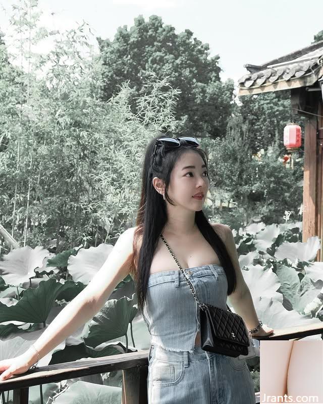 နတ်ဘုရားမ &#8220; Ke Ke&#8221;  သည်မျှတသောအသားအရေရှိပြီးလှပသောမျက်နှာ (10 နာရီ)