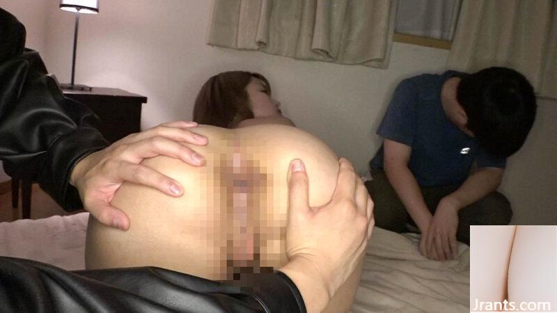 Minamise Akari: Ich wurde von einem Millionär zum Abspritzen gemacht, der Cosplay liebt &#8230; Ich wurde eine Fleischtoilette Minamise Akari (21p)