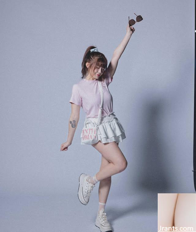 Cheerleader &#8222;Sunny Tinging&#8220; ist in jedem Winkel (10p) perfekt