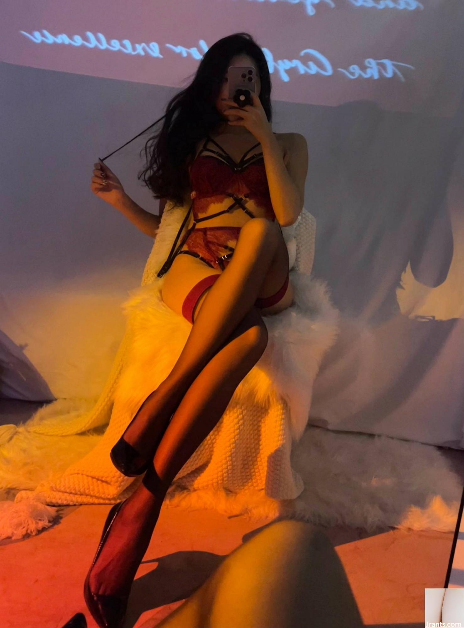 (Collezione online)  Welfare Girl Commemorando il piccolo VIP ESCLUSIVO (100p) VIP esclusivo VIP (100p)