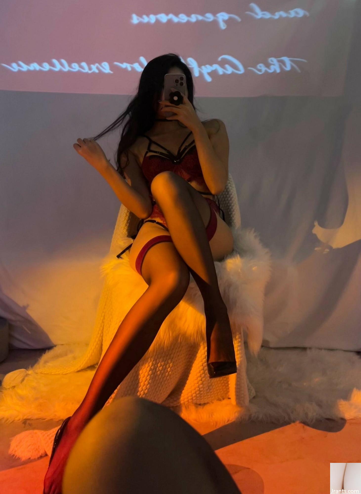 (Collezione online)  Welfare Girl Commemorando il piccolo VIP ESCLUSIVO (100p) VIP esclusivo VIP (100p)