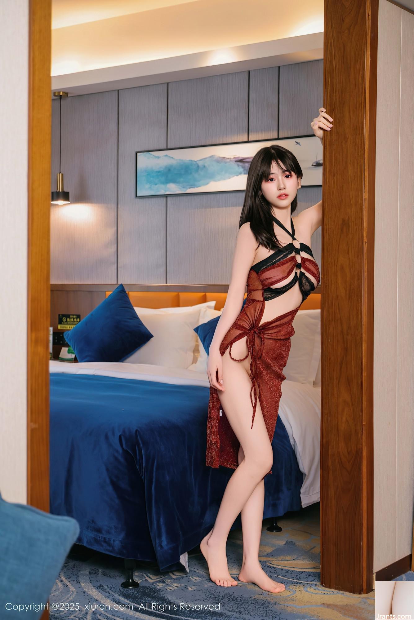 نيس فو Jojo&#8217;s Beautiful Legs Sexy (81p)