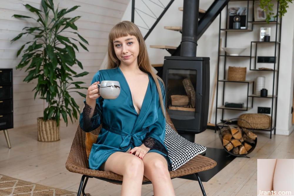 (MetArt) 10 Mayıs 2025 &#8211; Arete &#8211; Teal Cazibesi (120p)