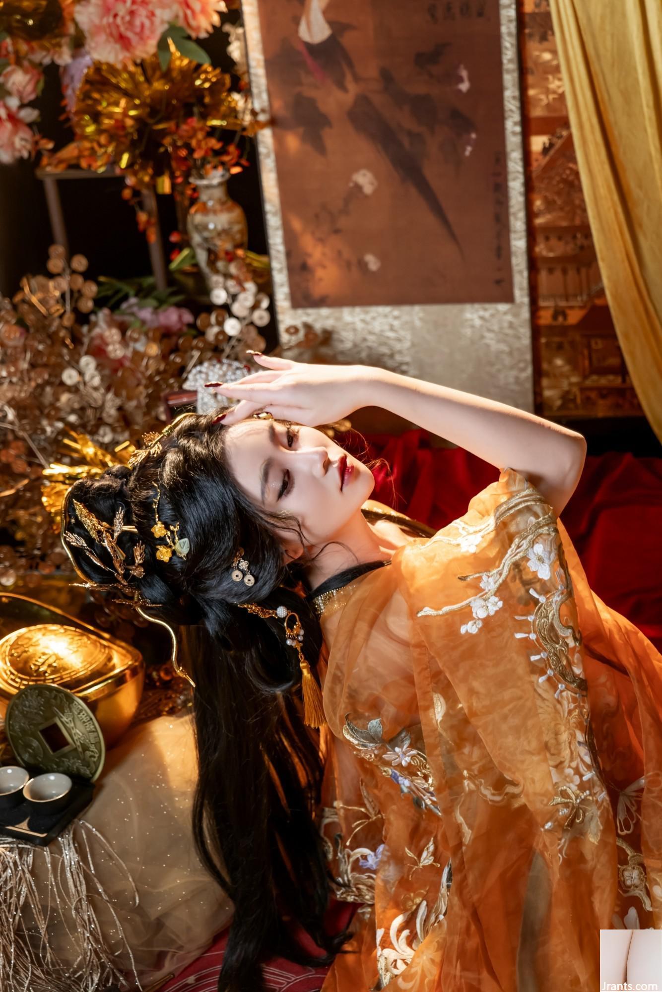 Nian Nnian-Golden Snake New Year (80 صورة) (80p)