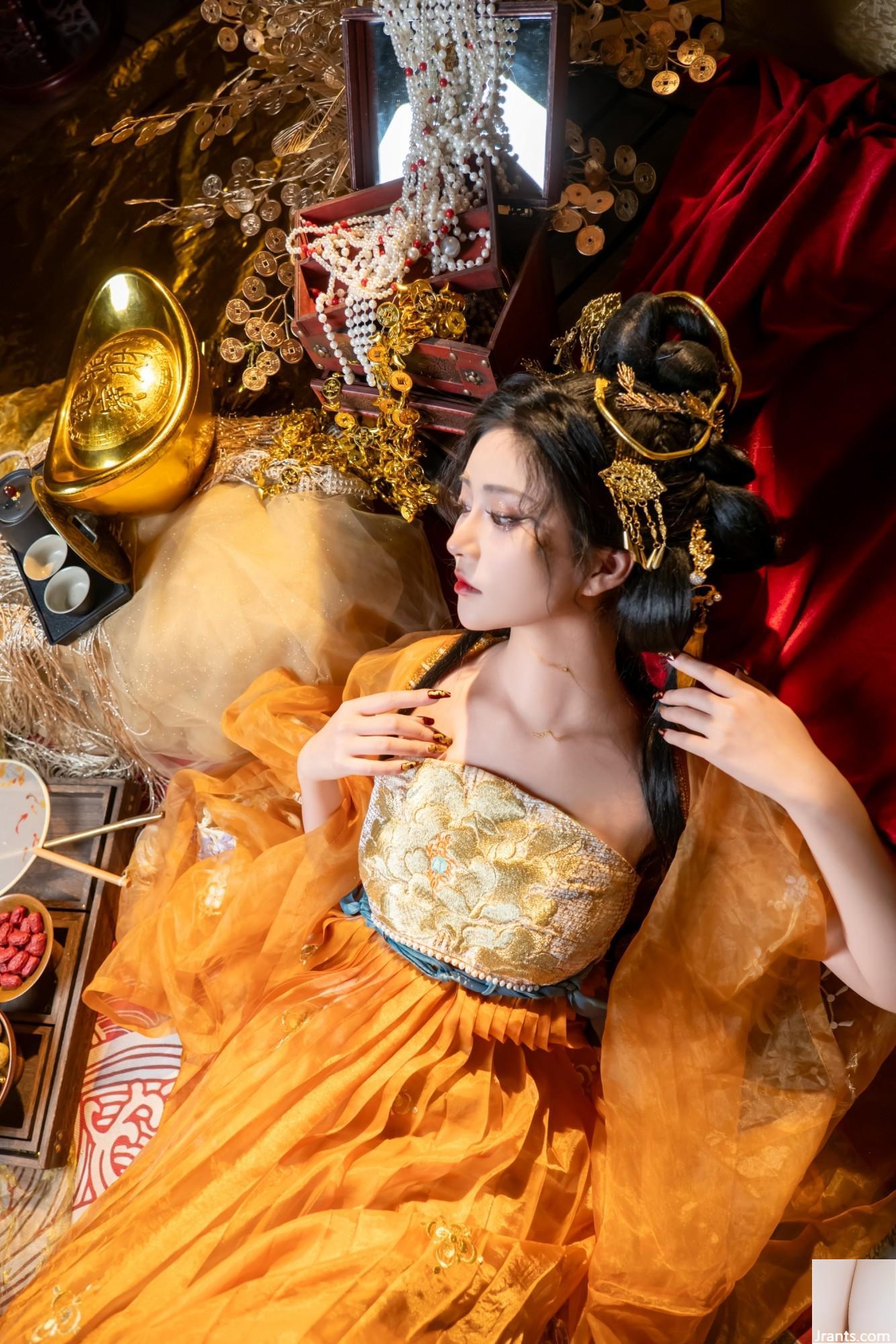 Nian Nnian-Golden Snake New Year (80 صورة) (80p)