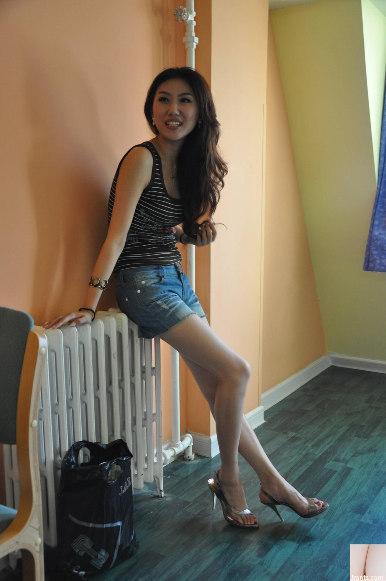 (مجموعة عبر الإنترنت) نموذج الجمال Rumin Private Photo VIP الحصري 1 (100p)