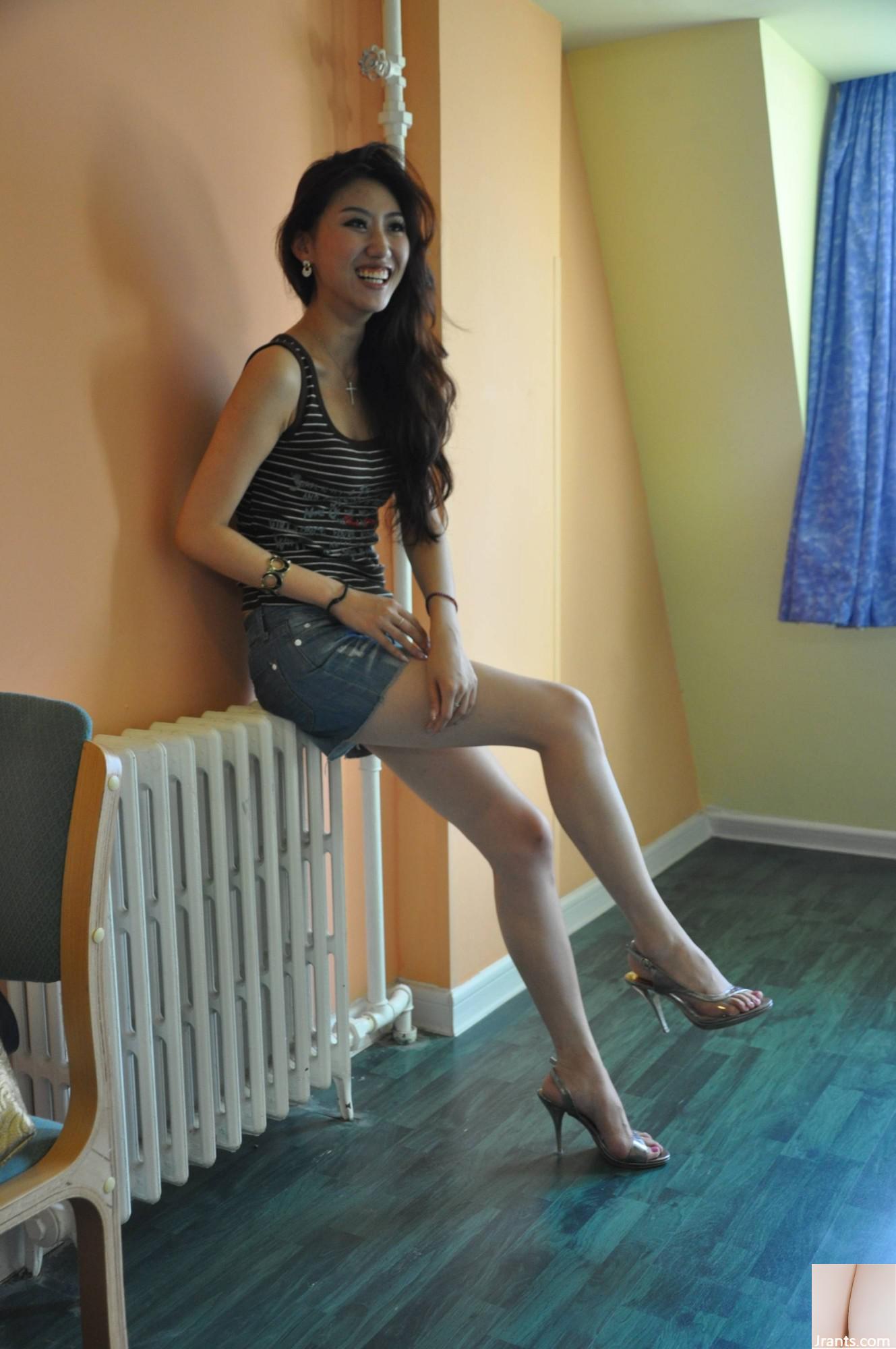 (مجموعة عبر الإنترنت) نموذج الجمال Rumin Private Photo VIP الحصري 1 (100p)