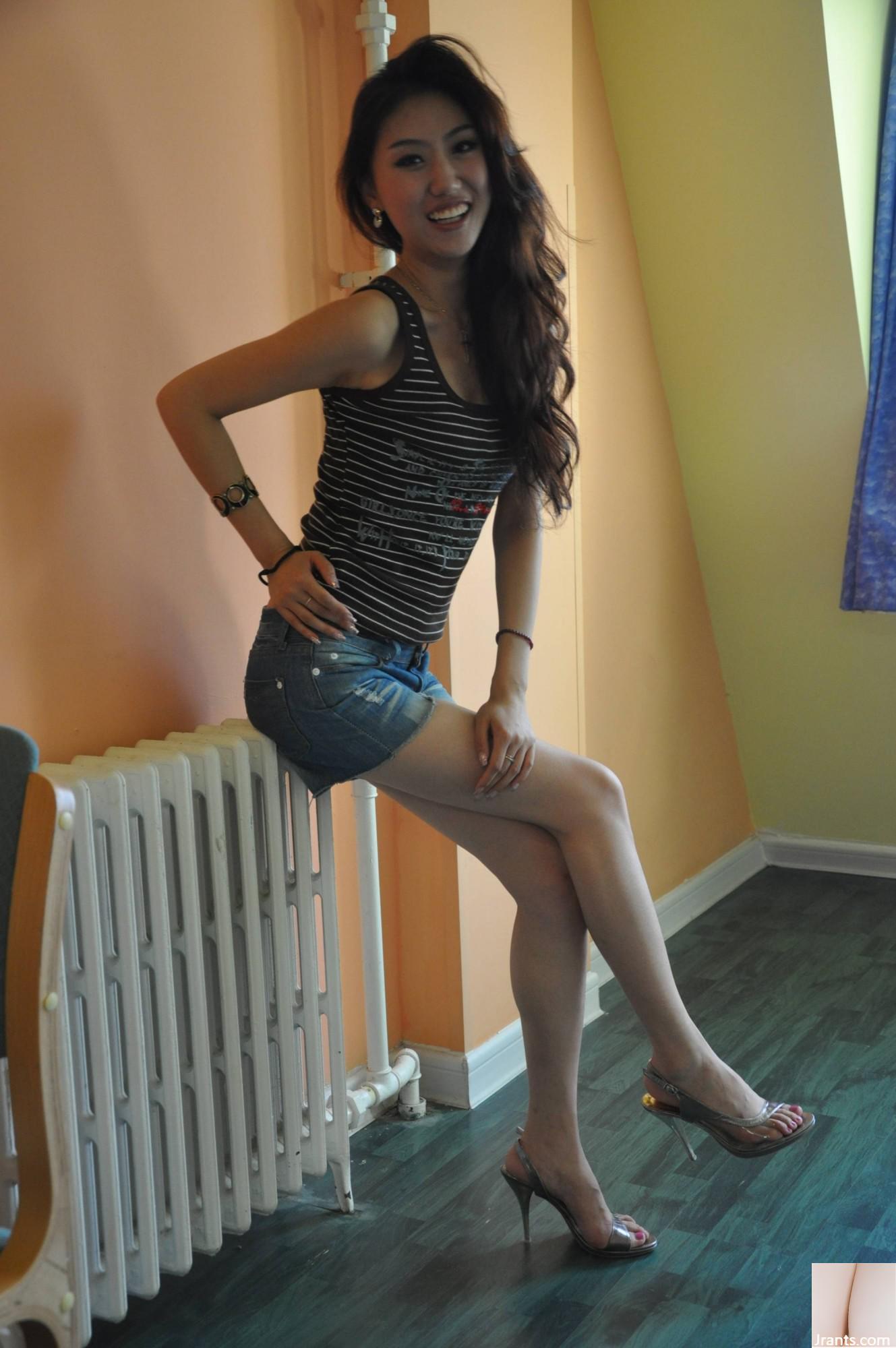 (مجموعة عبر الإنترنت) نموذج الجمال Rumin Private Photo VIP الحصري 1 (100p)