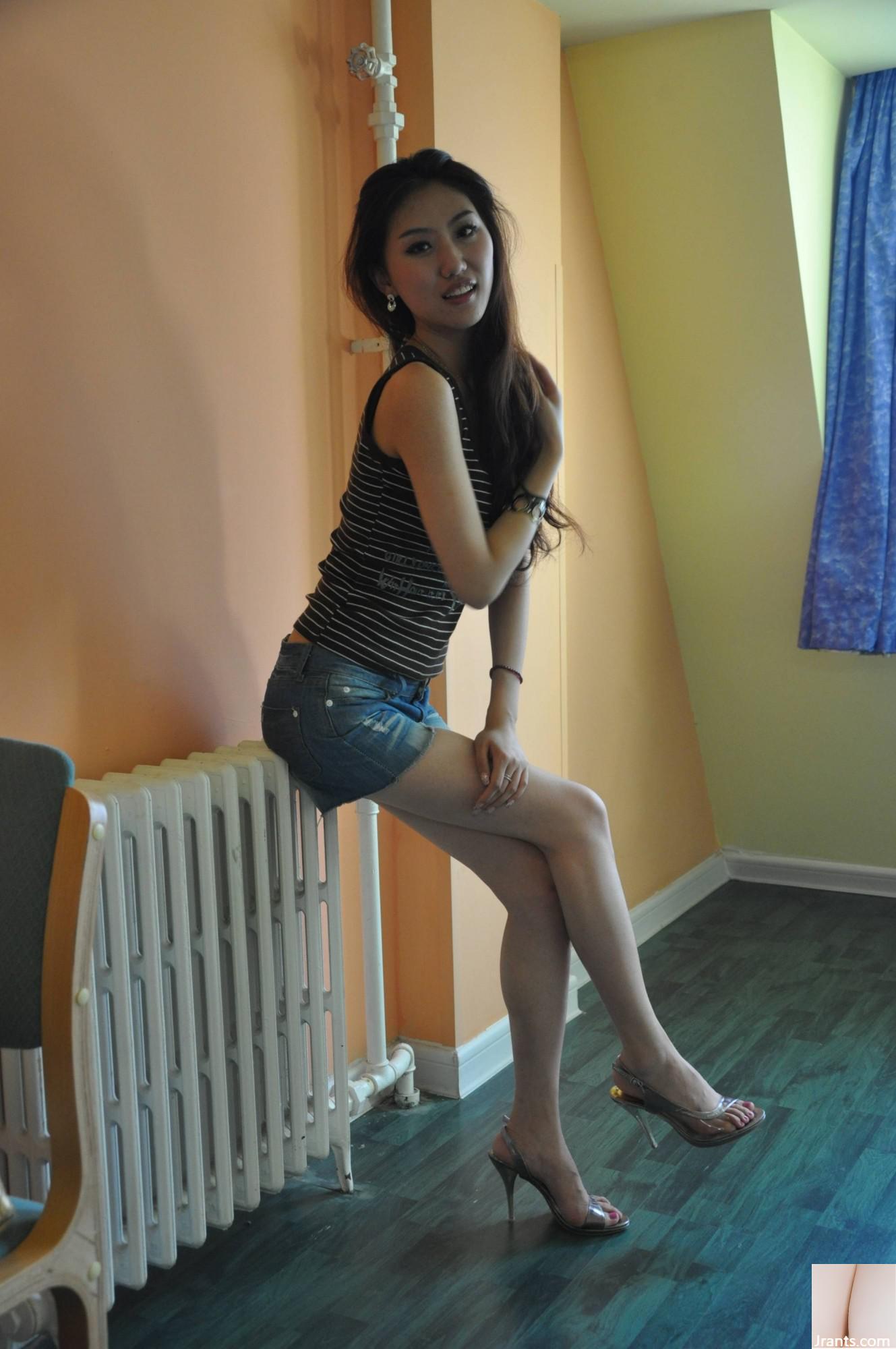 (مجموعة عبر الإنترنت) نموذج الجمال Rumin Private Photo VIP الحصري 1 (100p)