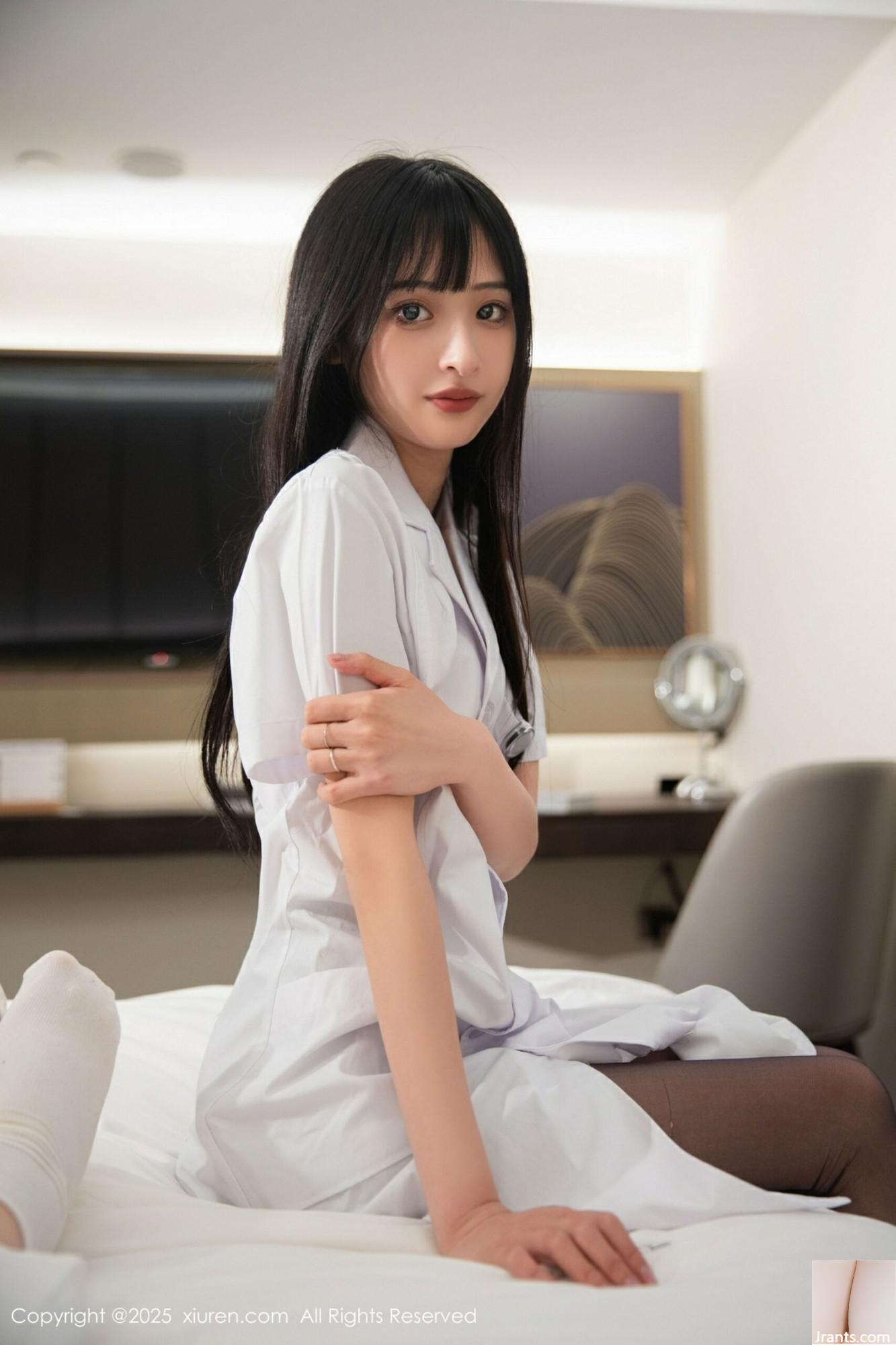 ((XiuRen) 2025.06.06 No.10373 صورة الإصدار الكامل لموجي كيكو (81p)