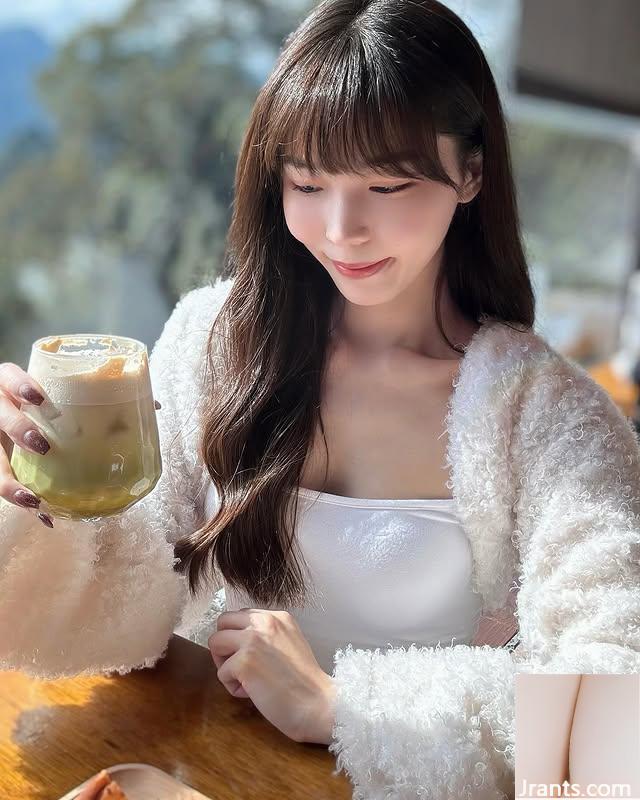 &#8220;Twin Sister 77&#8221; ظاهری بسیار چشم نواز (10p)