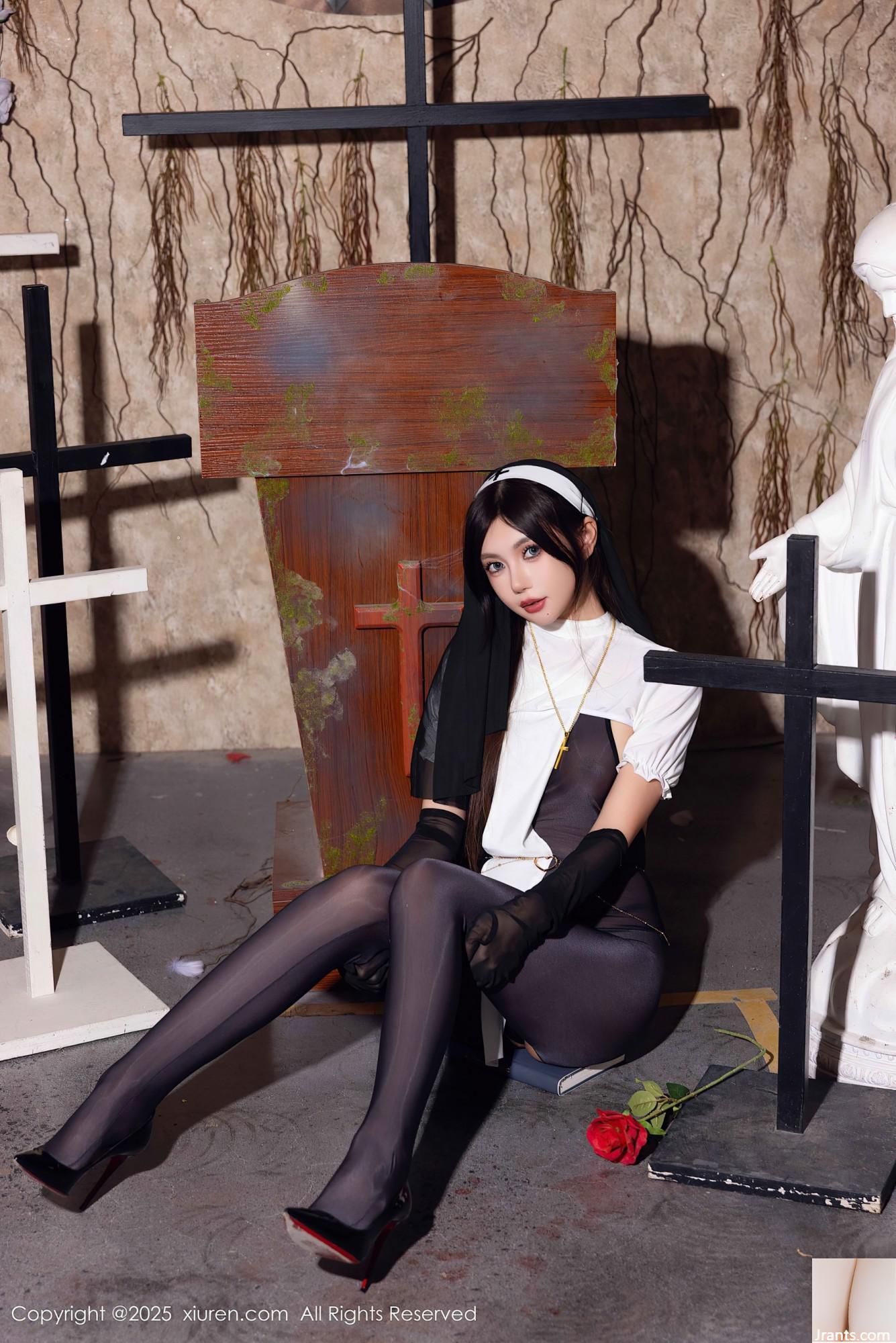 Kirika Ula Black Stockings Bellissimi gambe (67p)