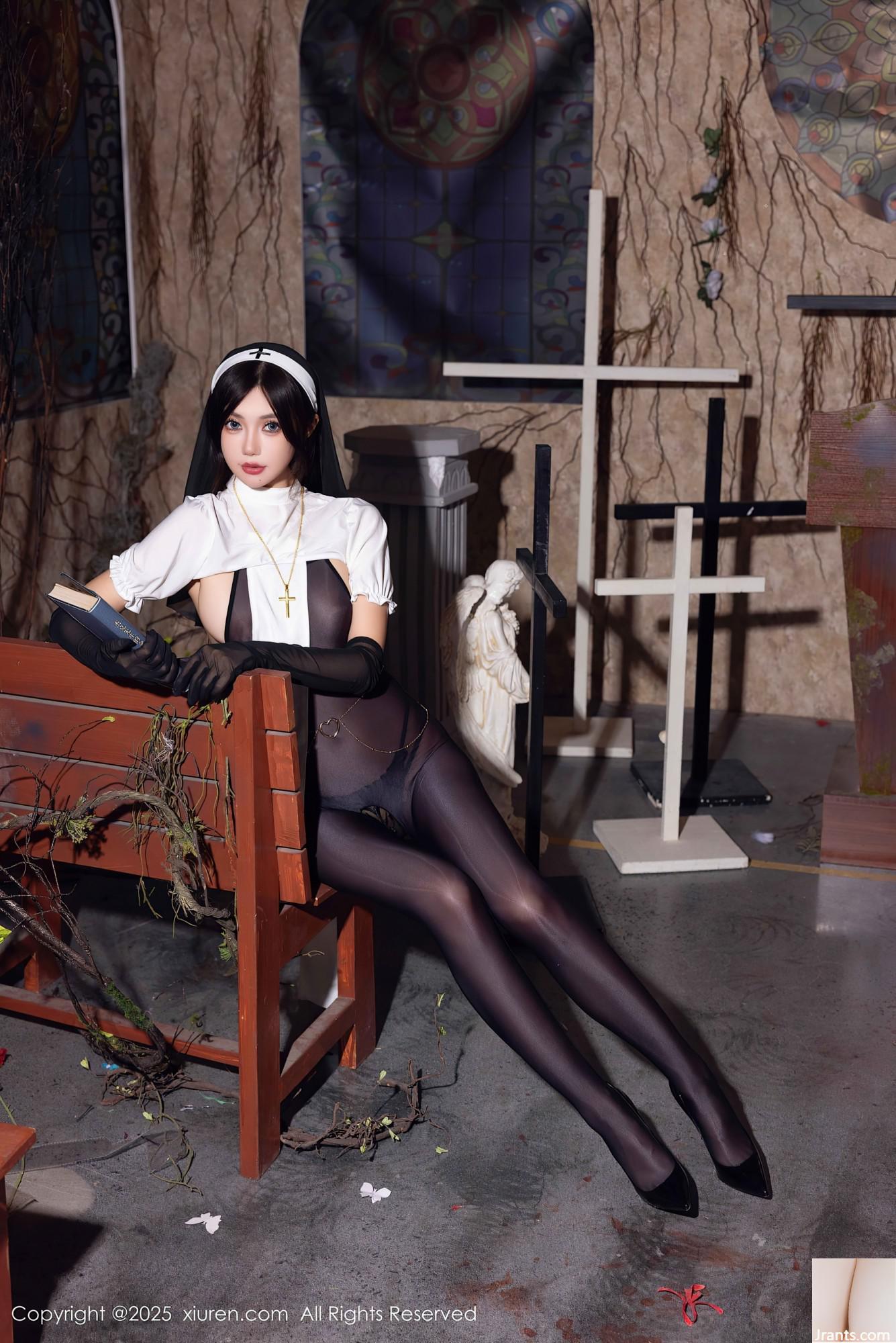 Kirika Ula Black Stockings Bellissimi gambe (67p)