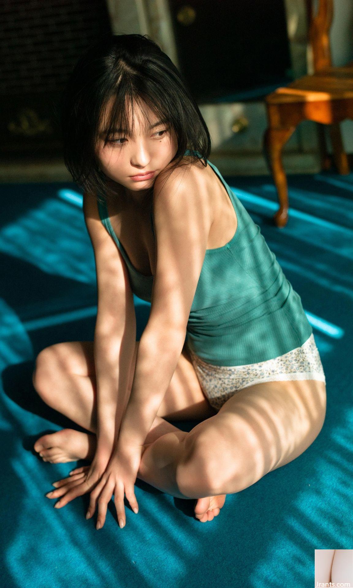 (Mizuki Kirihara) مزاج حلو وغير ضار يشبه الجنية المنحدرة إلى الأرض (24p)
