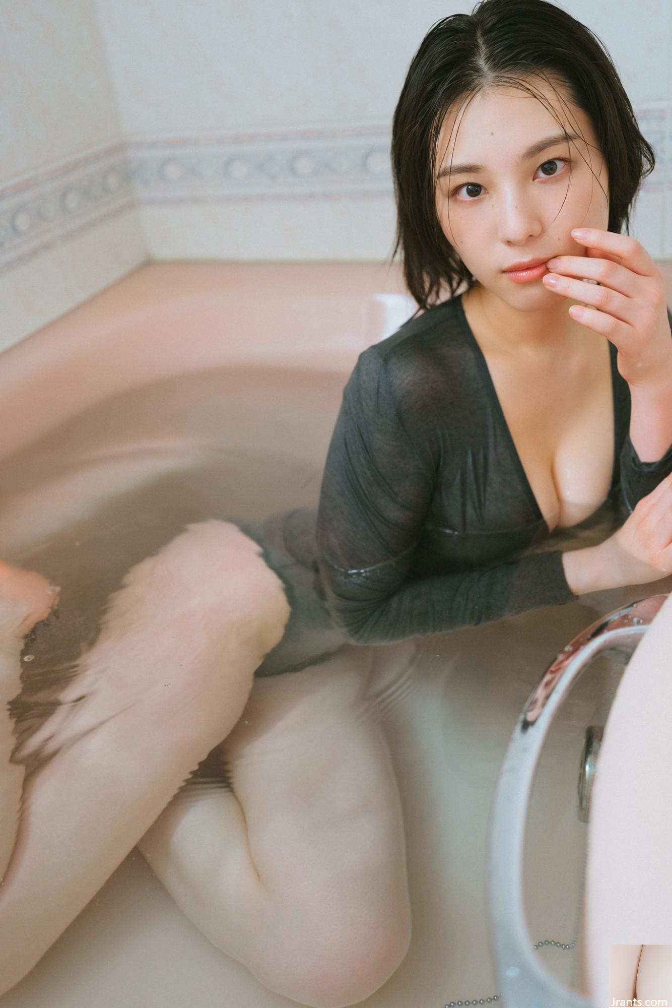 (Aiki iori) L&rsquo;échelle est très grande! La courbe chaude est irrésistible (33p)