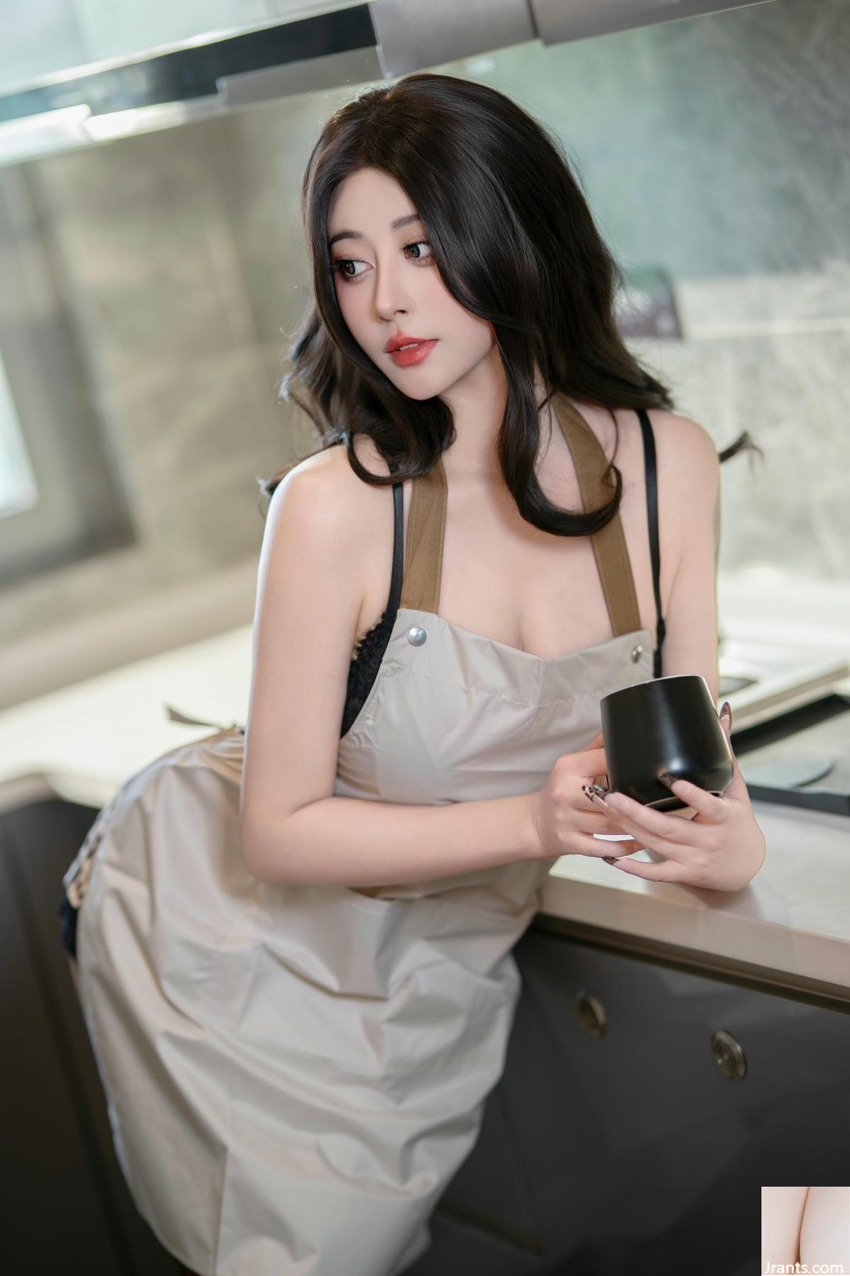 (Collection en ligne) Yunxixi (Yunx1x1) &#8211; Leopard Print Housewife (80p)