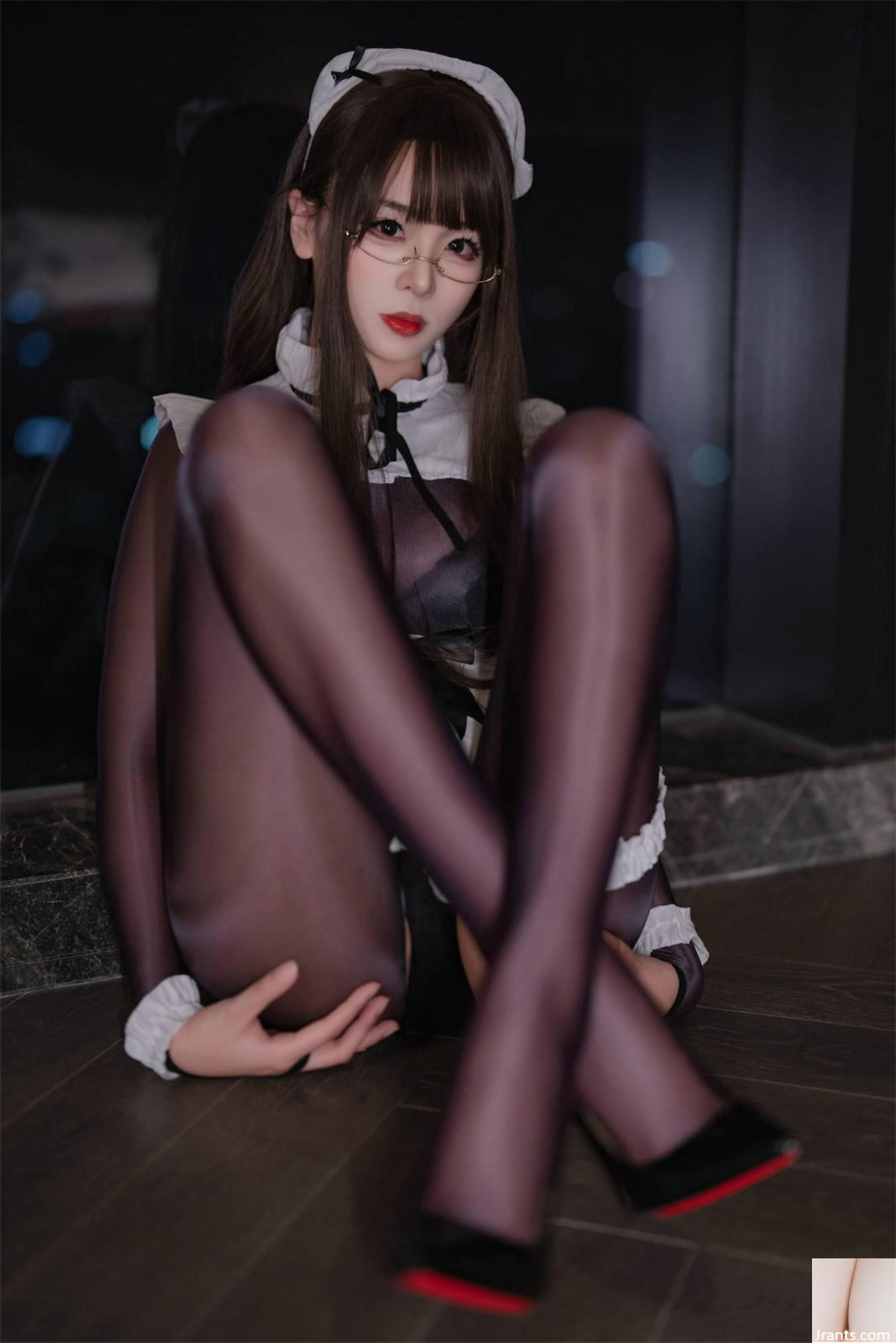 (Collection sur Internet) Girl de protection sociale Xuan Xiao Sœur senior « Black Silk Maid » VIP Exclusive (94p)