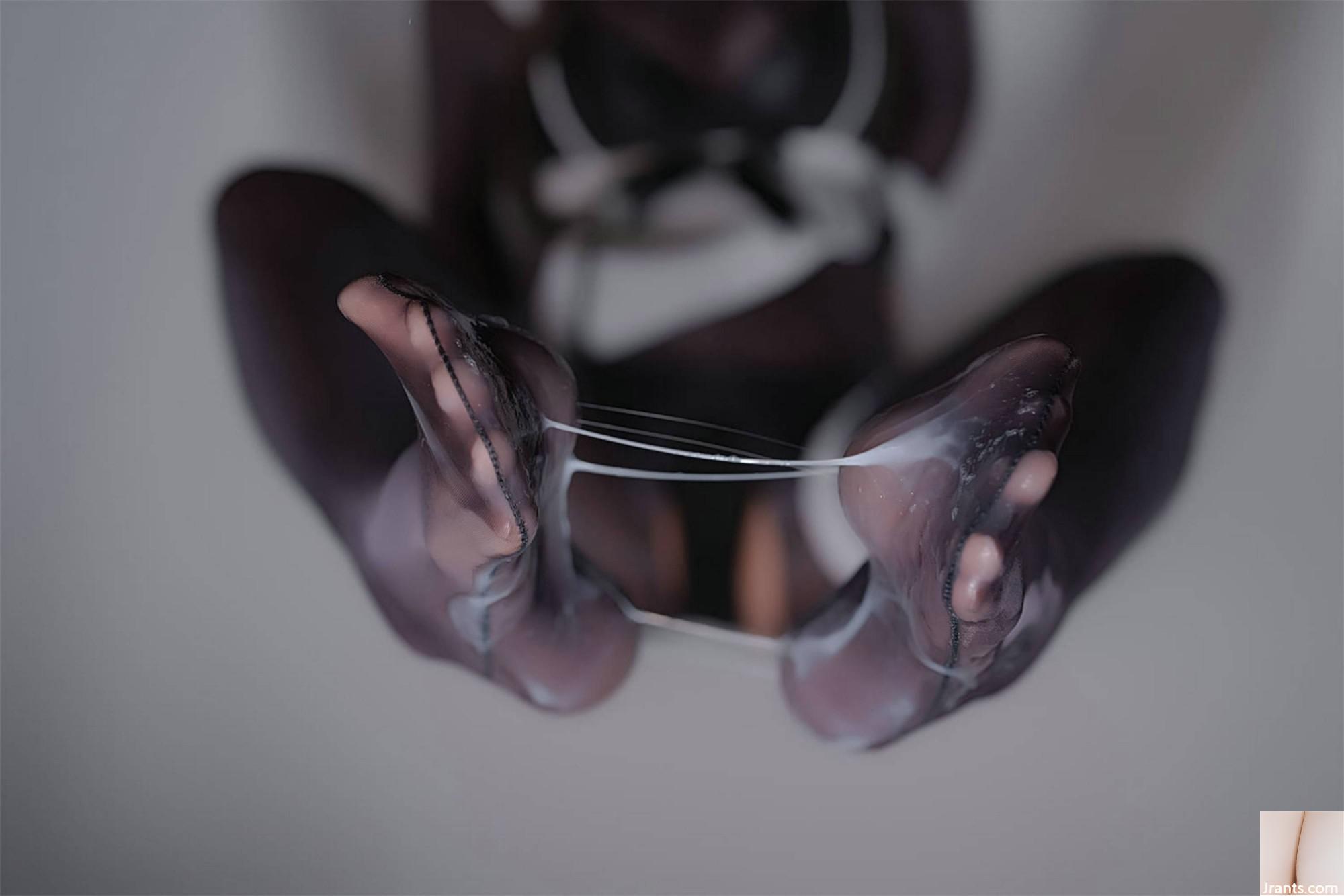 (Collection sur Internet) Girl de protection sociale Xuan Xiao Sœur senior « Black Silk Maid » VIP Exclusive (94p)