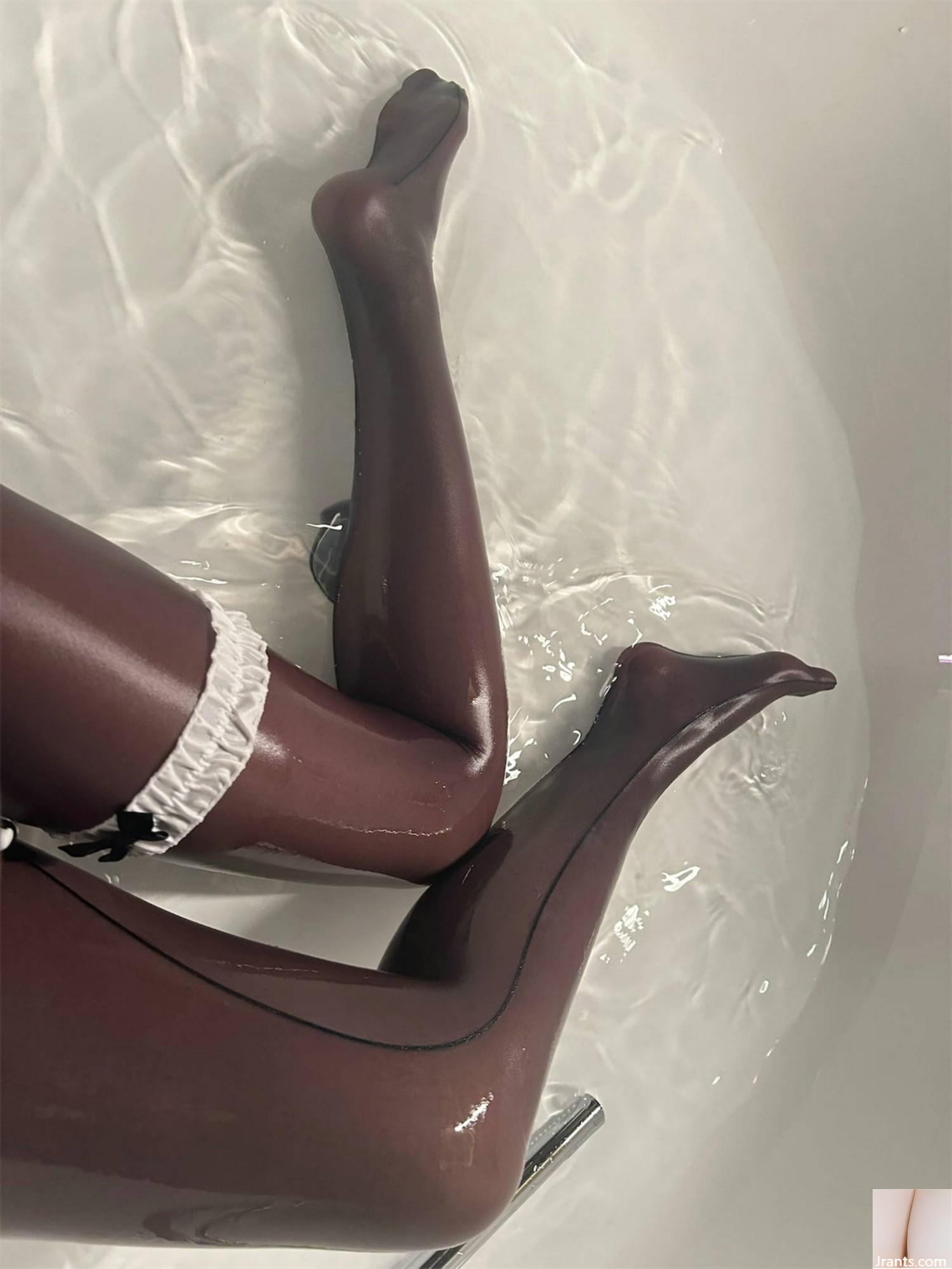(Koleksi di Internet) Gadis Kesejahteraan Xuan Xiao Suster Senior &#8220;Black Silk Maid&#8221; Exclusive (94P)