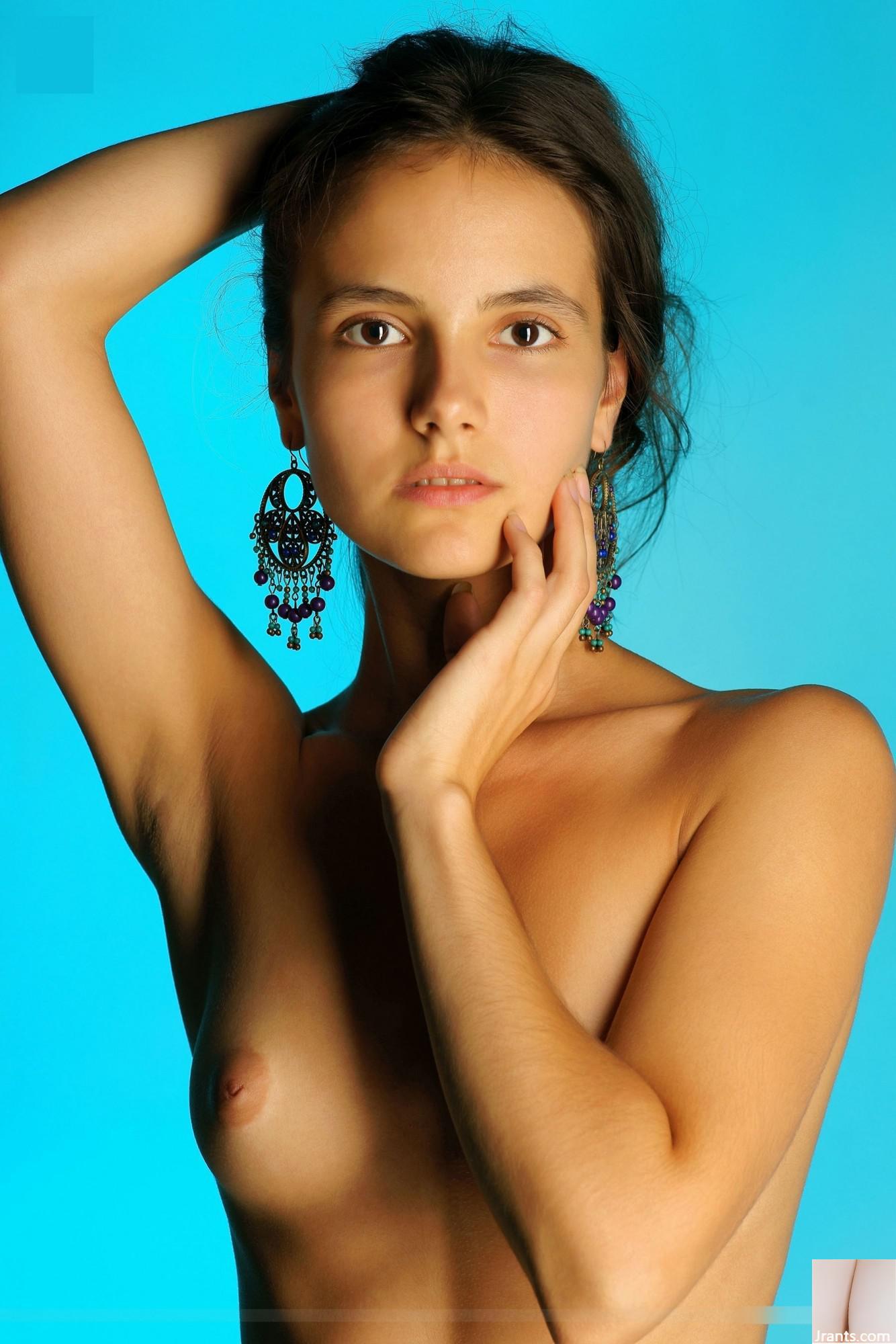 Nude In Russia ساندرا شهیریزادا (163p)
