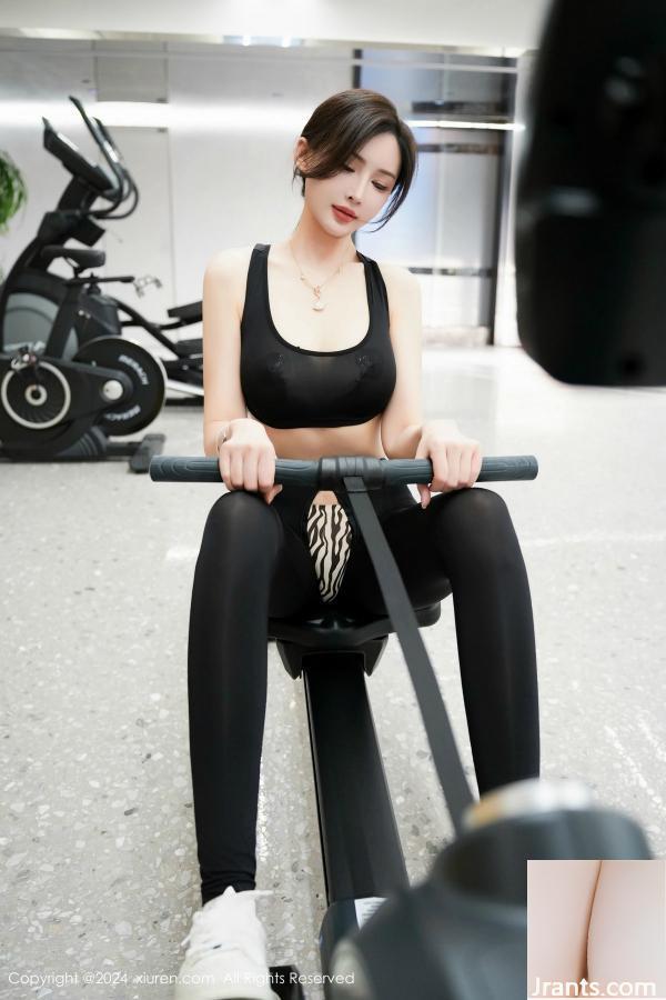 (XiuRen) عکس HD 2024.07.05 No.8810 Zhou Yanxi (100p)