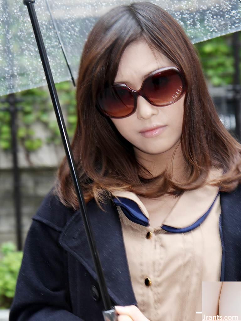 &#8220;الحجر المعبود Vol.086 Dekasan&#8221; Aikawa Aimi (30p)