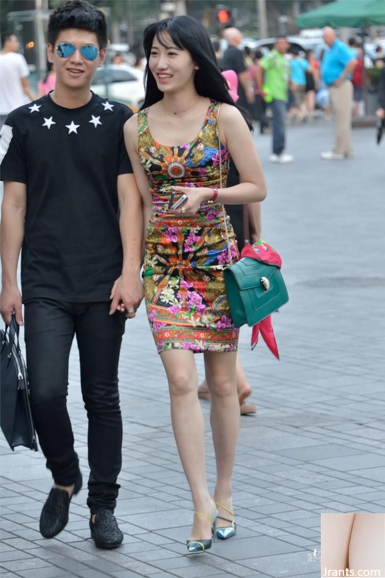 (Collection en ligne) Photographie de rue et belles jambes Beauties 1 (64p)