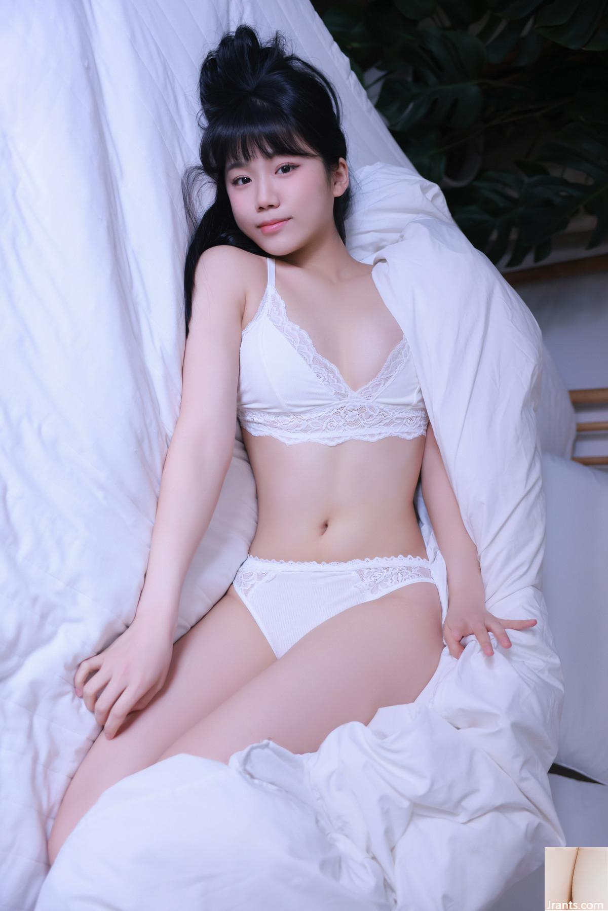 (Yui) جسم النموذج المثير للنموذج الكوري لا يقاوم (63p)