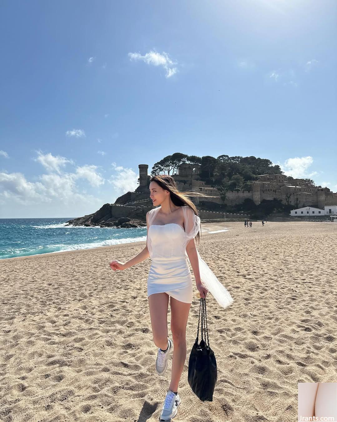 La modella di moda &#8220;Cian Yu Shiuan&#8221; è troppo allettante (10p)