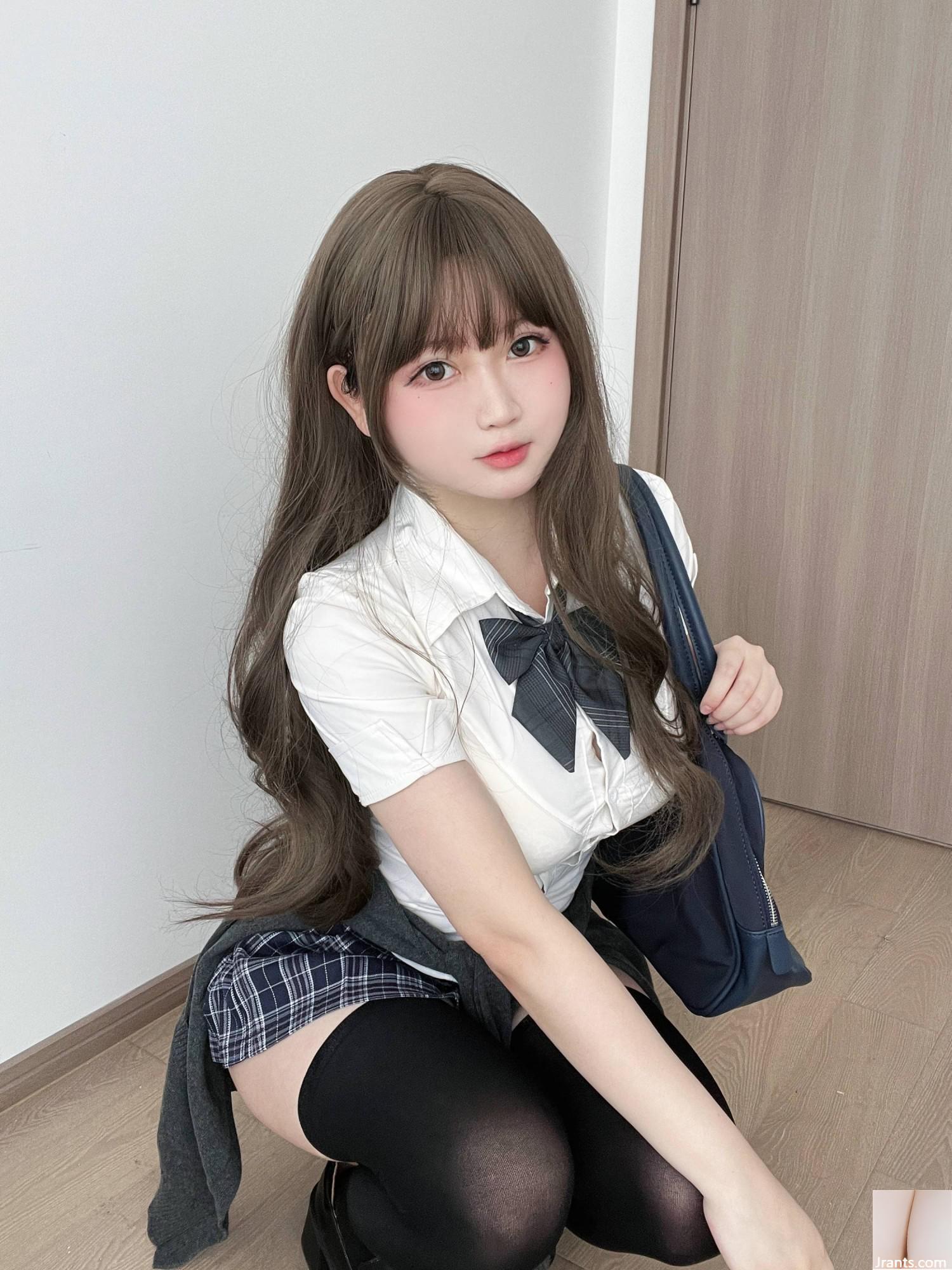 (Koleksi Online) Gadis Kesejahteraan adalah Yi Jiangya &#8220;Senior Sister&#8217;s Daily&#8221; VIP Exclusive