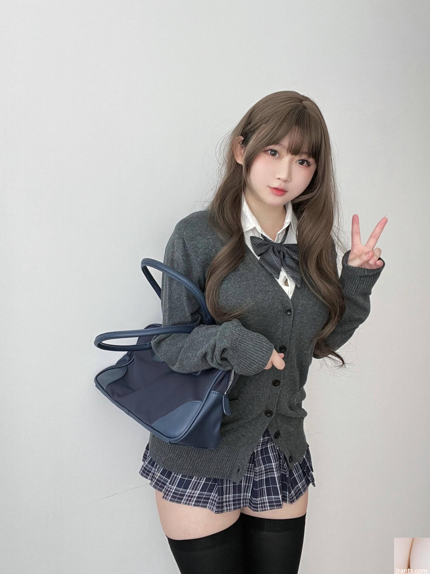 (Koleksi Online) Gadis Kesejahteraan adalah Yi Jiangya &#8220;Senior Sister&#8217;s Daily&#8221; VIP Exclusive