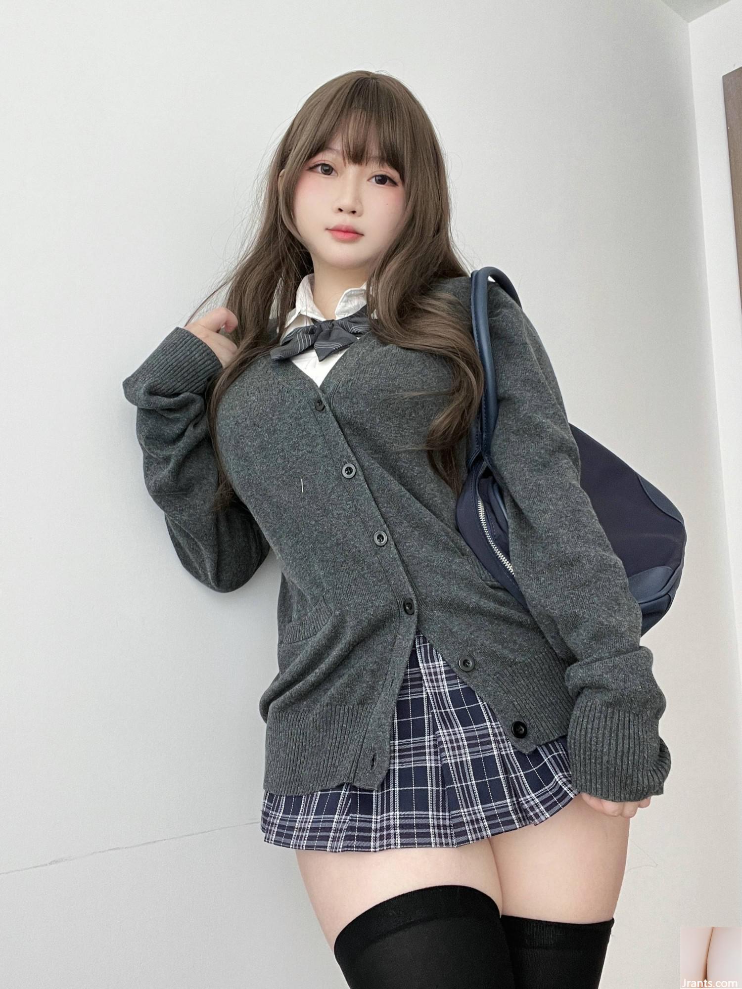 (Koleksi Online) Gadis Kesejahteraan adalah Yi Jiangya &#8220;Senior Sister&#8217;s Daily&#8221; VIP Exclusive