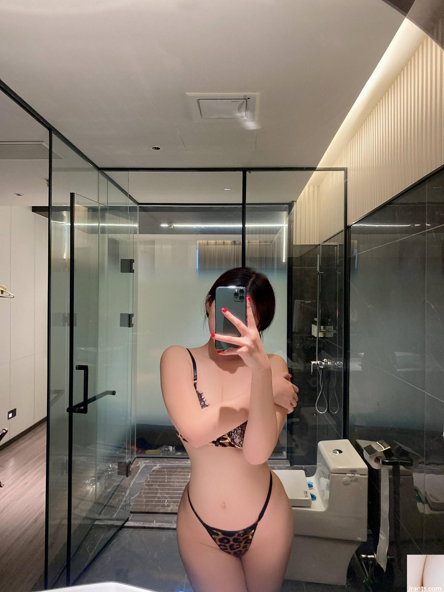 (Koleksi di Internet) Gadis-gadis kesejahteraan &#8216;Gadis susu&#8217; Lingkaran Mikro-Tutup &#8220;Leopard Print Sling&#8221; VIP Exclusive