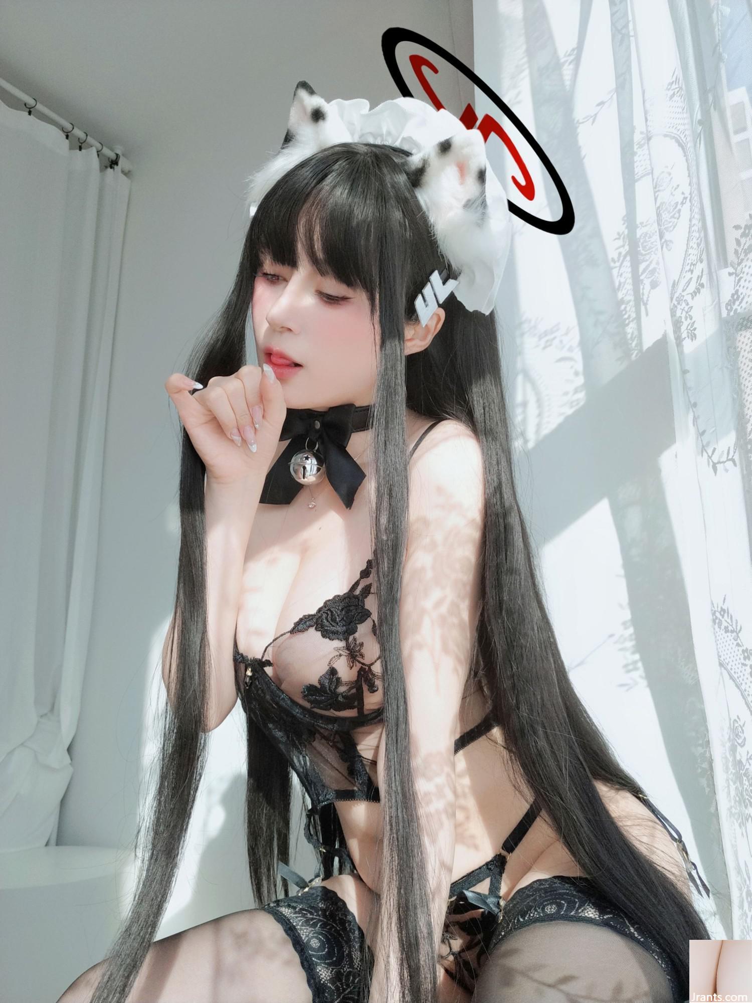 (مجموعه در اینترنت) دختر رفاهی نقره ای &#8220;دو یو لی یین&#8221; VIP منحصر به فرد
