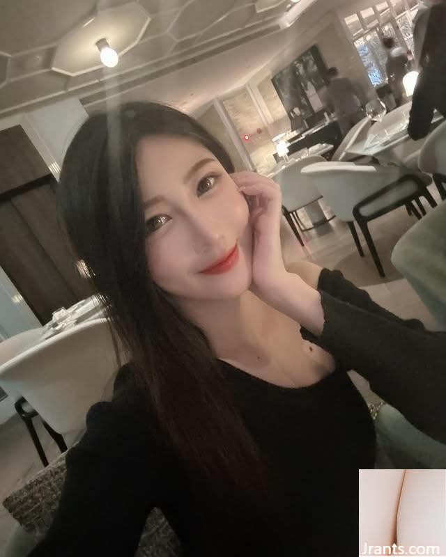 &#8220;Sunny Rao Fangqing&#8221;모든 움직임은 매력적입니다 (10p)