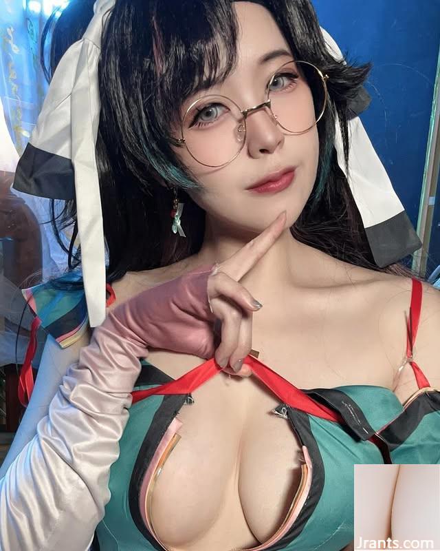 Sweet Facial Caractéristiques « Ji Jiamin » a une bonne figure qui ne peut pas être cachée (10p)