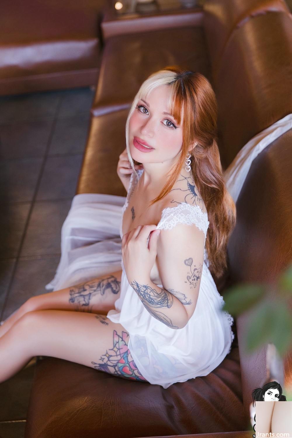 (Suicide Girls) 19. Mai 2025 &#8211; Givie &#8211; Trad Wife Dream (48p)