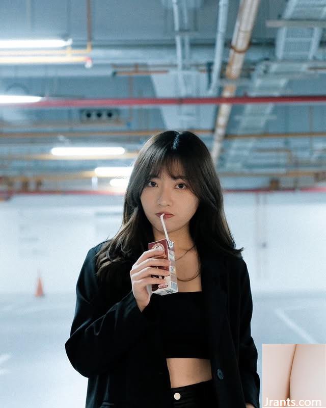 « Lin Yuxuan » a une belle proportion de corps qui ne ressemble pas à une vraie personne (10p)